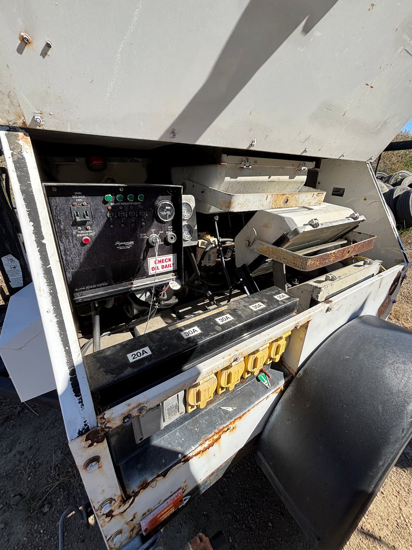 Magnum MLT5200 IMH – 20kW Towable Light Tower