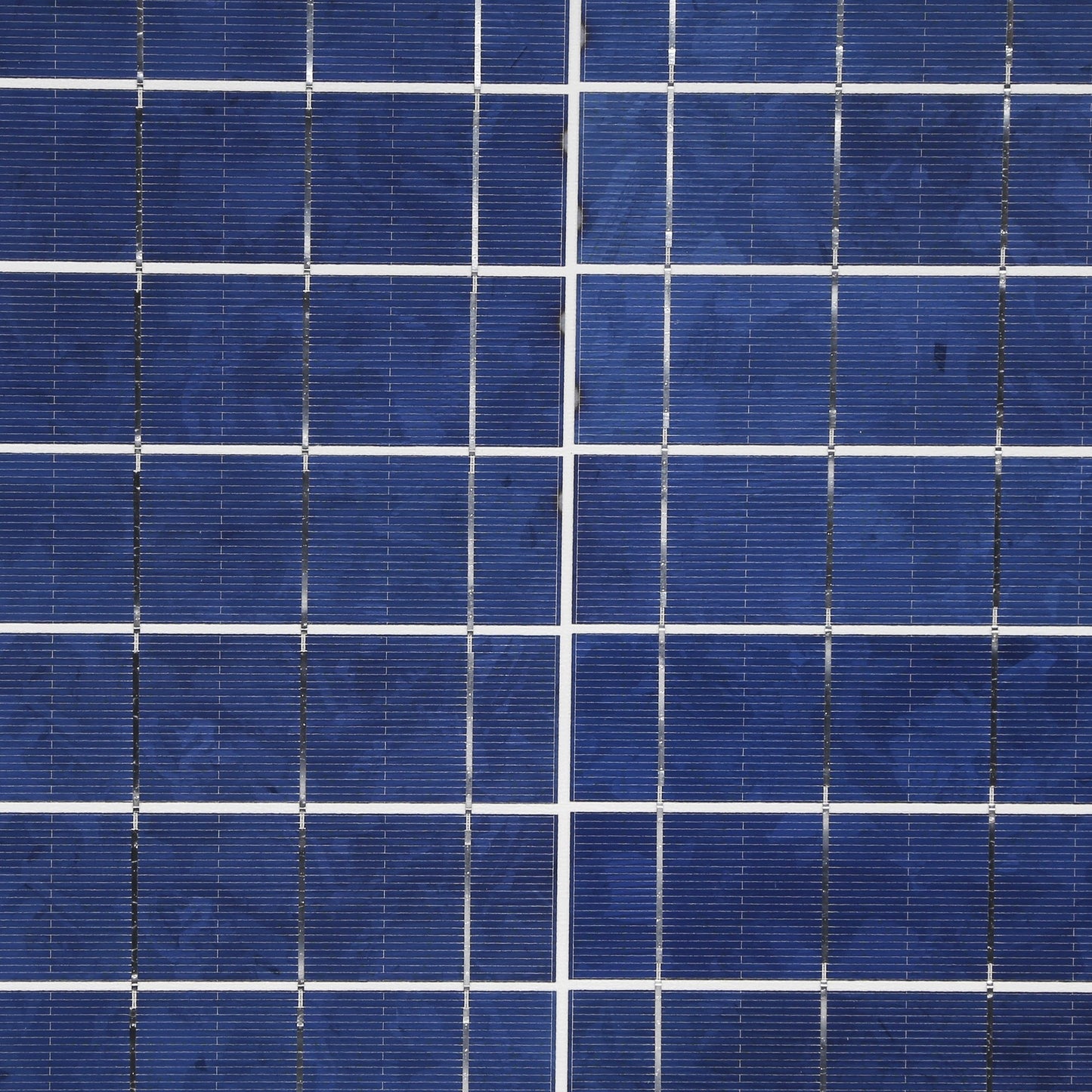 Efficient 30-Watt Solar Panel with Mounting Bracket for 12V Gate Openers